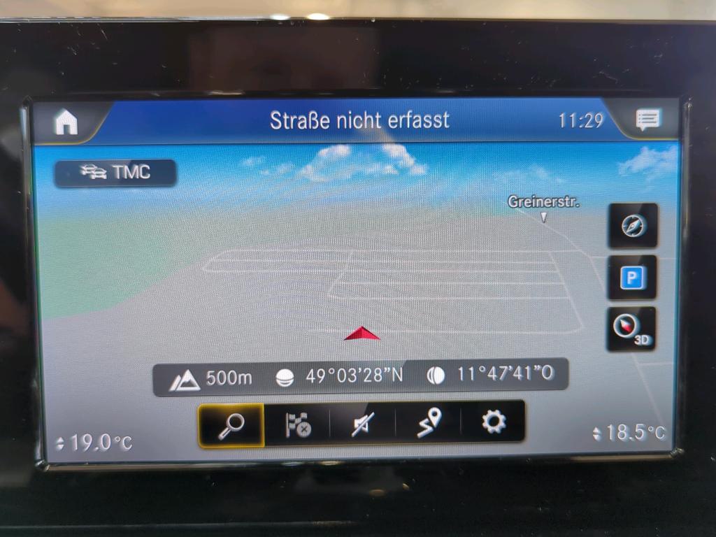 Mercedes-Benz GLB 200 d 4M AMG-Line AMG-LINE NAVI KLIMAAUT LED RADIO 11
