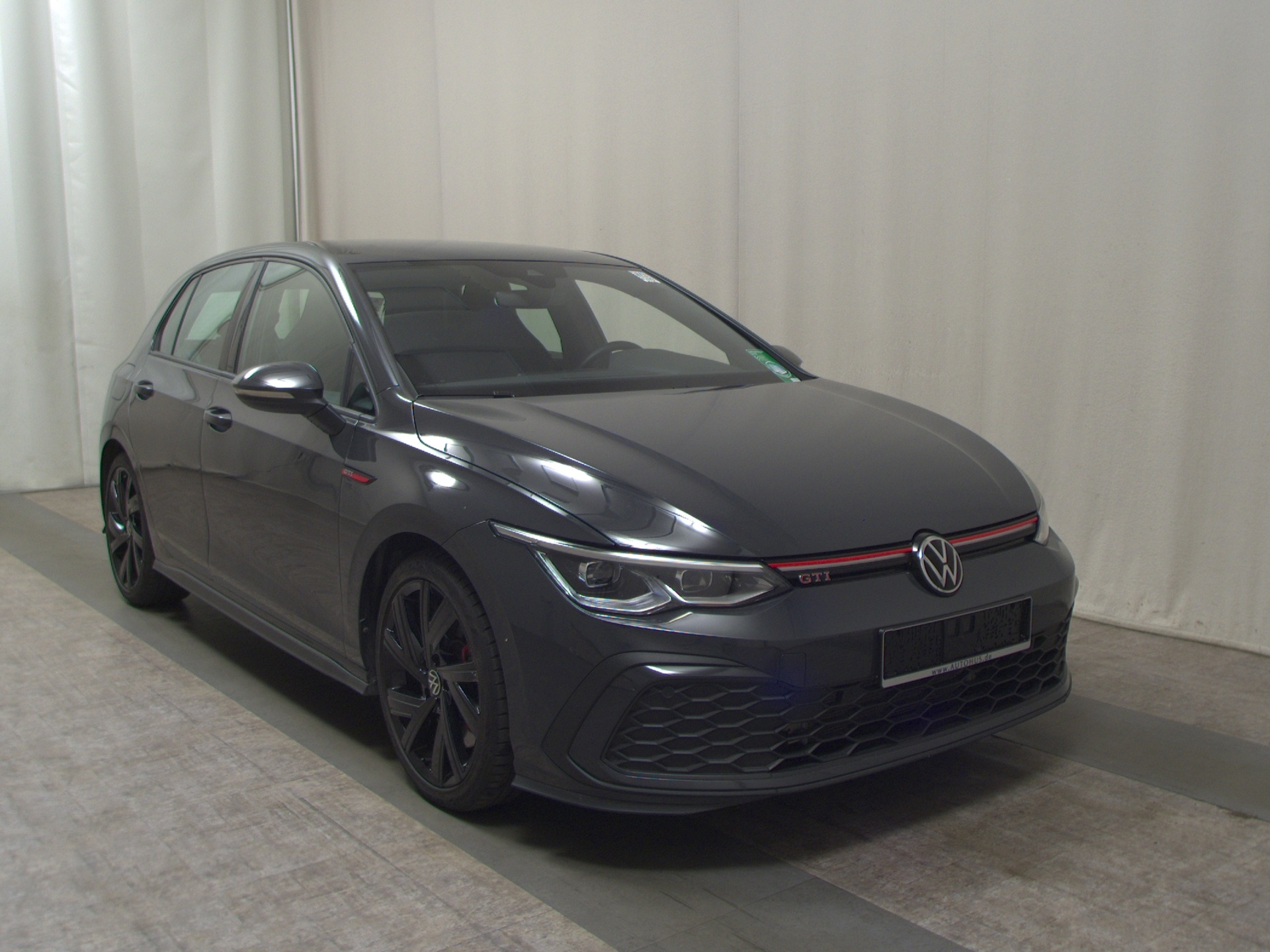 Volkswagen Golf-8 2.0 TSI GTI Navi LED AID RFK 3