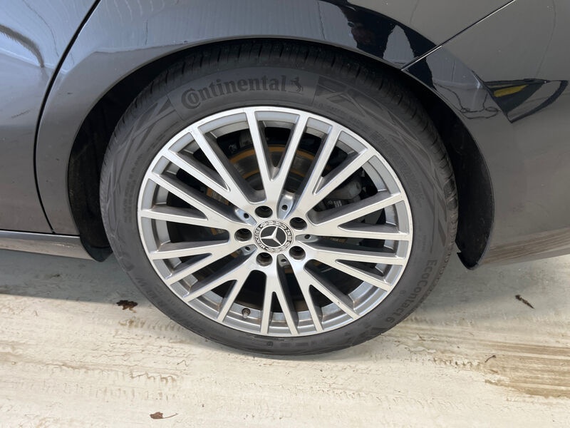 Mercedes-Benz CLA 220 SB d Progressive NAVI KLIMAAUT SHZ RFK LED 12