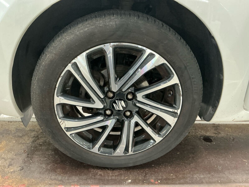 Suzuki Swift 1.2 LED Klima 12