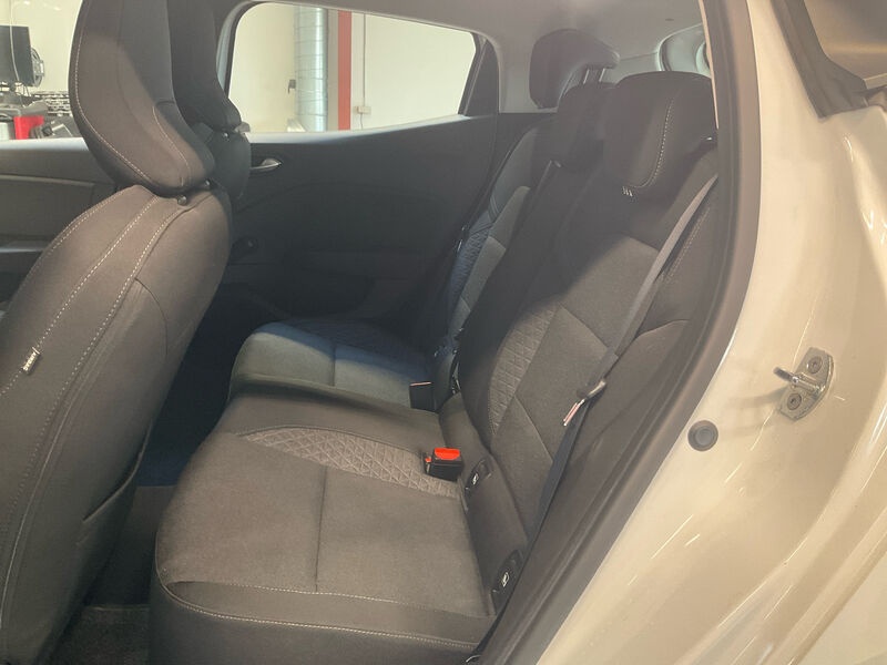 Renault Clio 0.9 TCe NAVI KLIMAAUT SHZ LED SPURHALTE 8