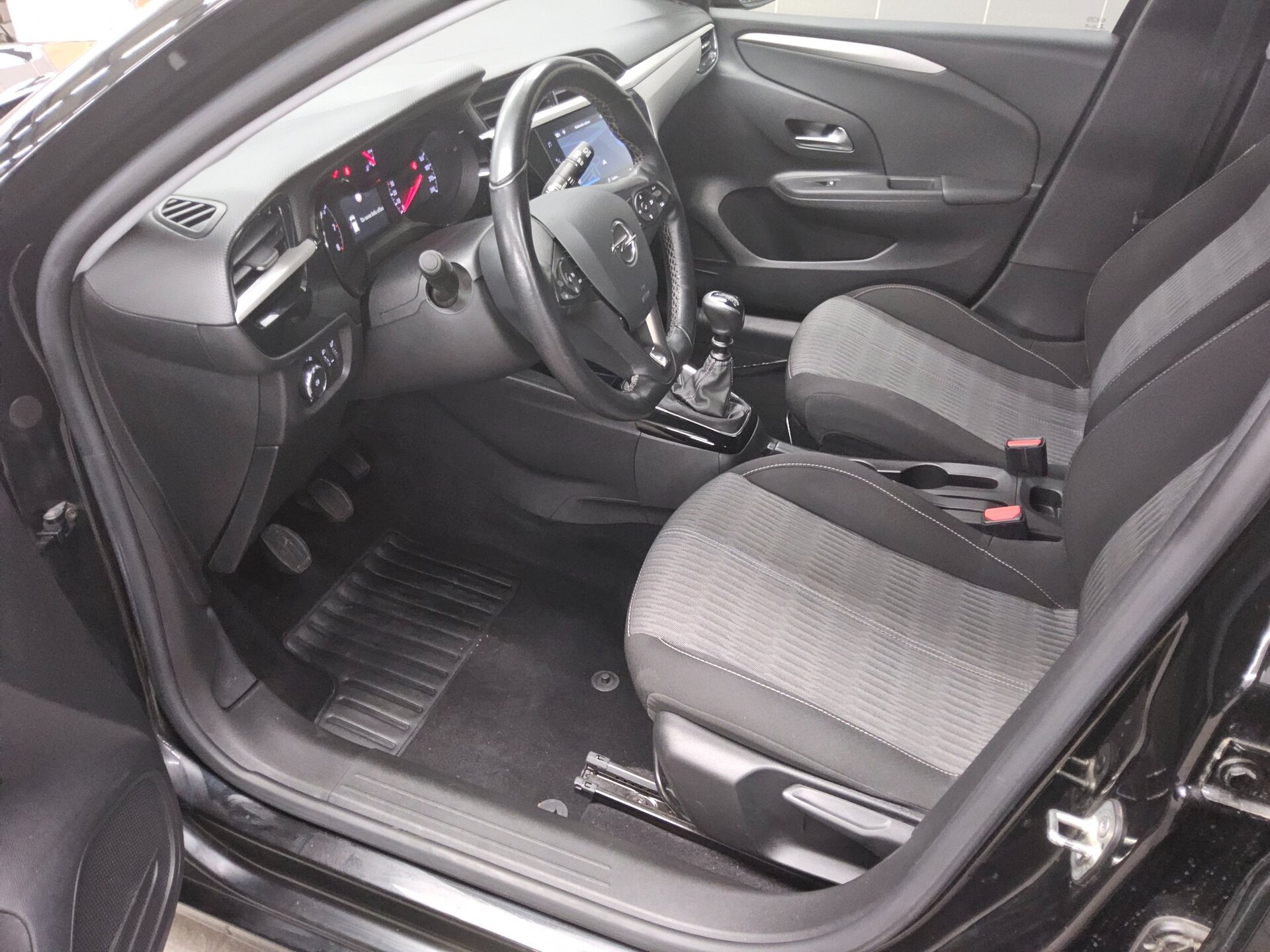 Opel Corsa 1.2 Edition Navi LED 180°- Kamera Shz 8