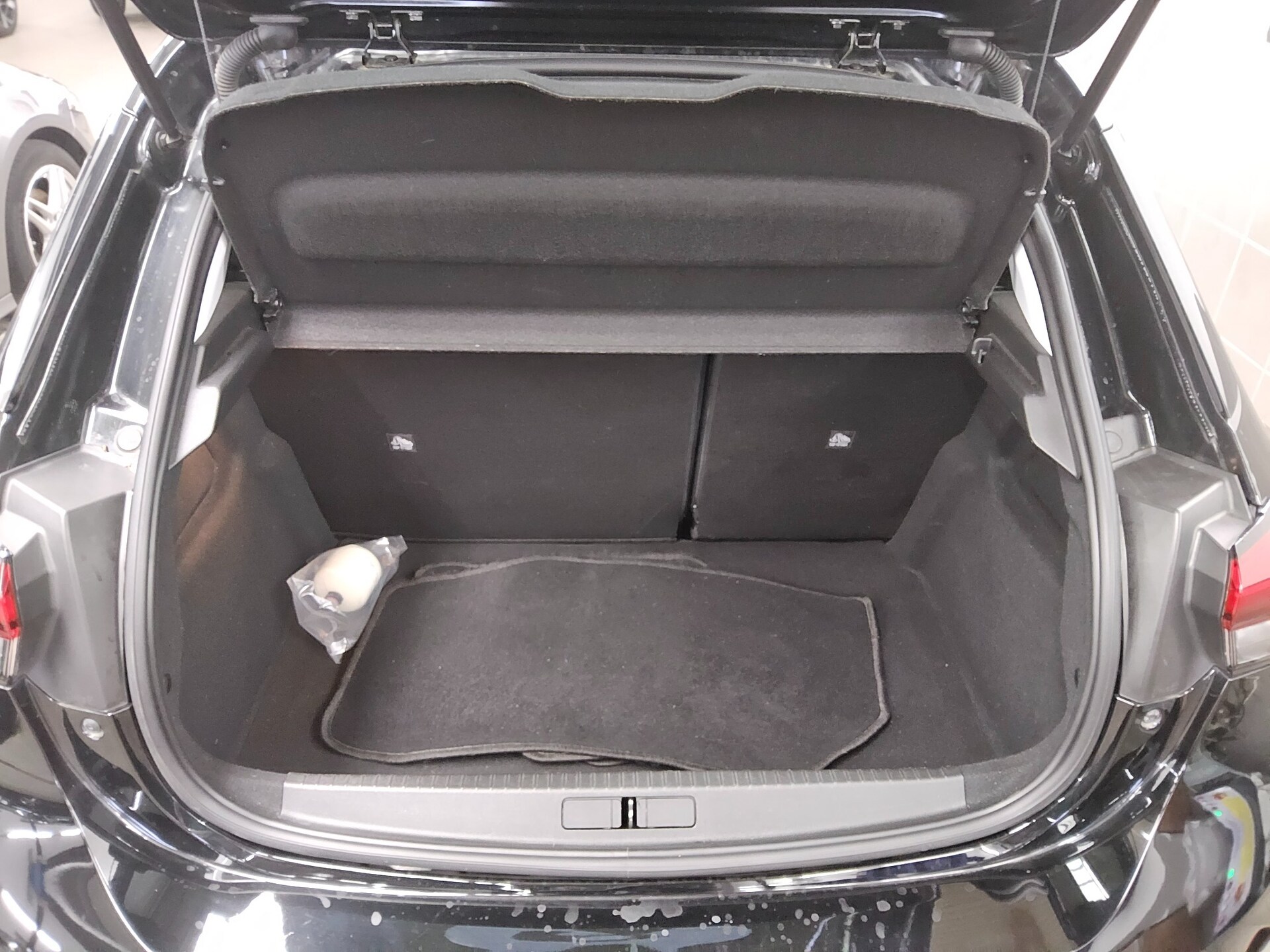Opel Corsa 1.2 Edition Navi LED 180°- Kamera Shz 11