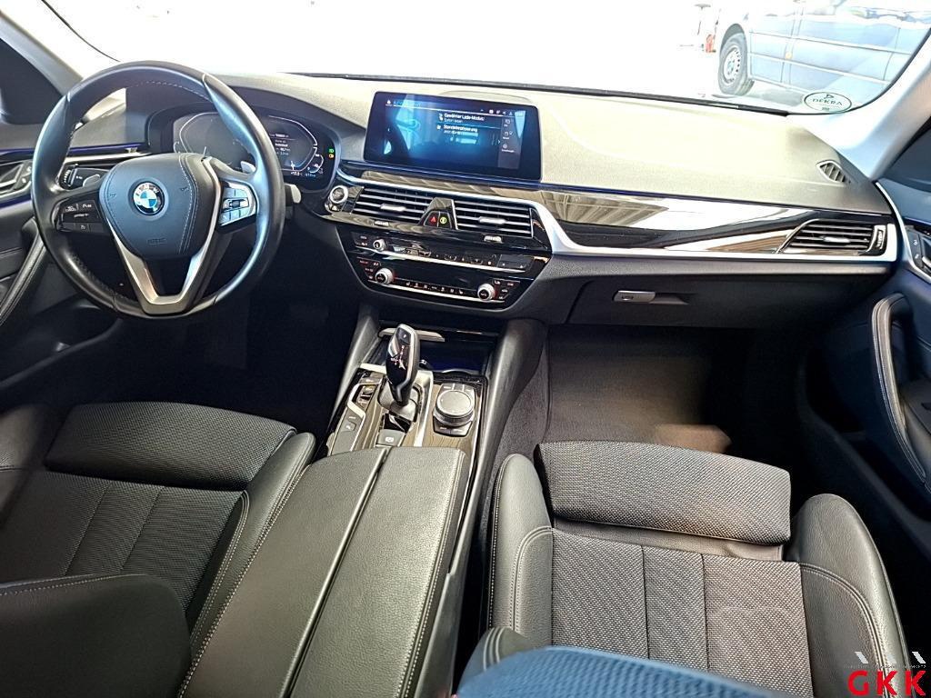 BMW 530e Sport-Line NAVI KLIMAAUT LED SPORTSITZE SHZ 5