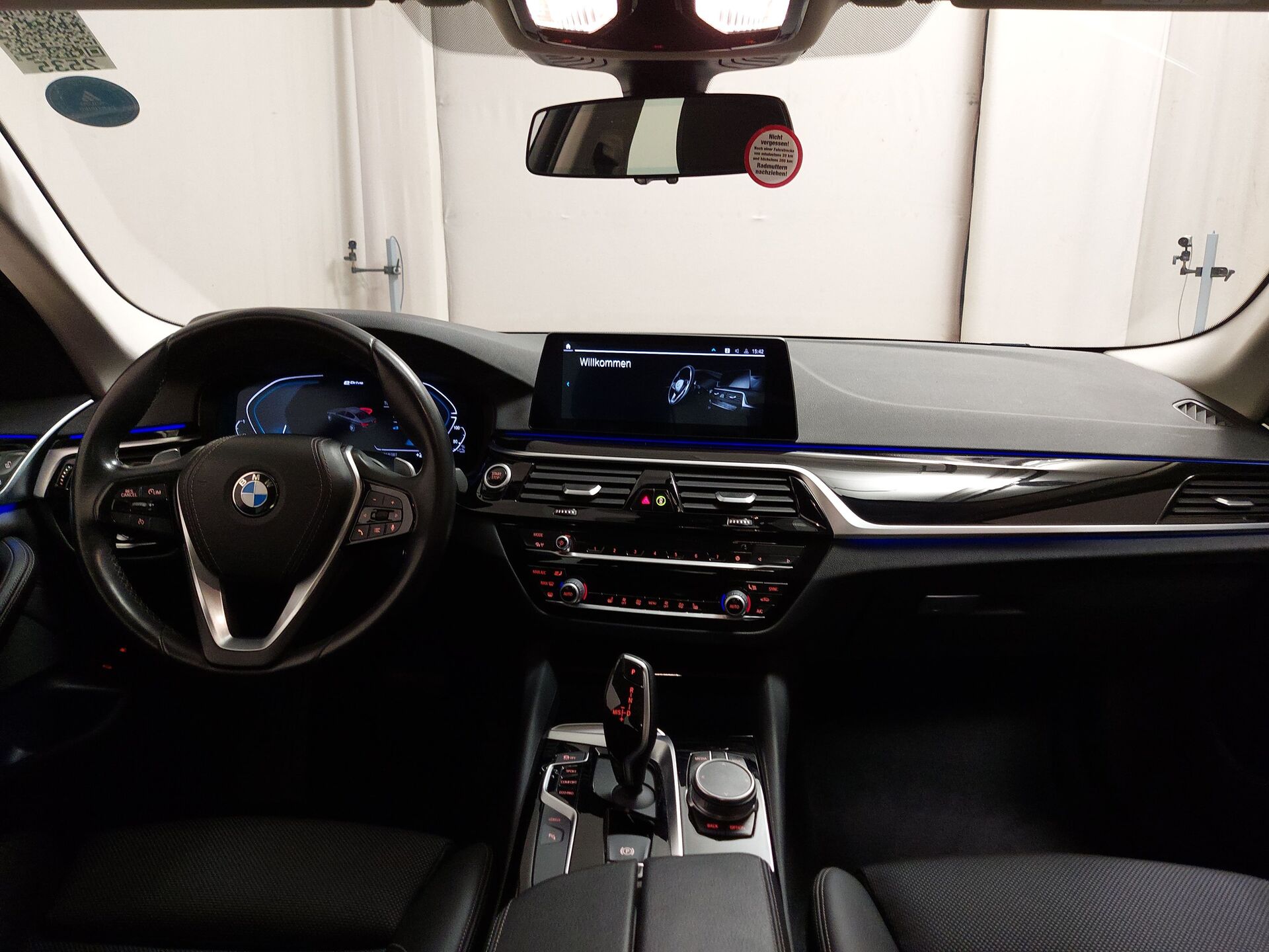 BMW 530 Sport-Line T-Leder Navi LC Pro LED 16