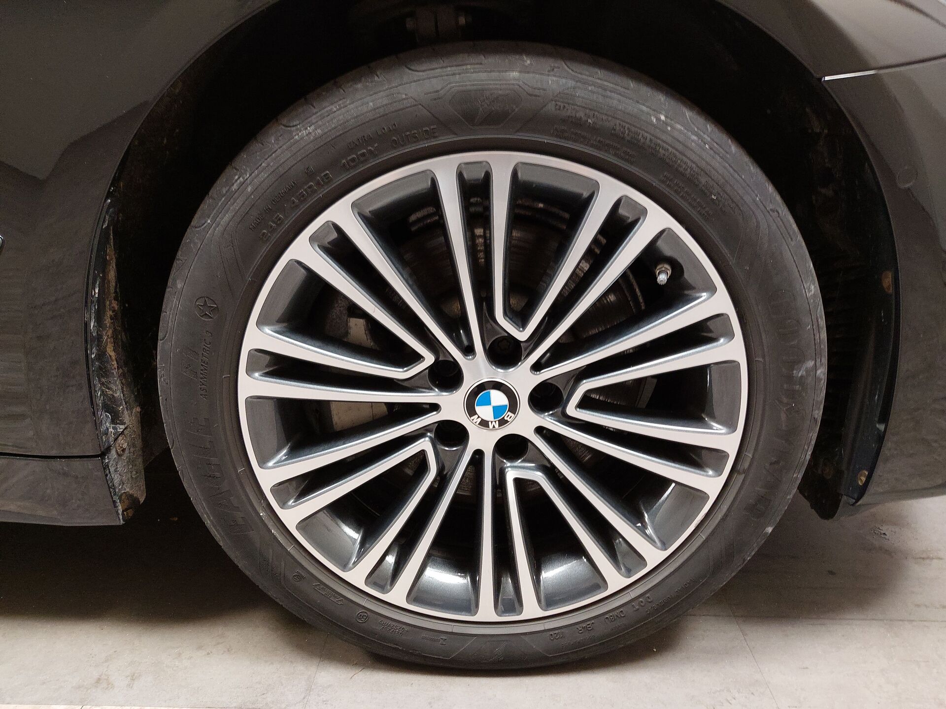 BMW 530 Sport-Line T-Leder Navi LC Pro LED 9