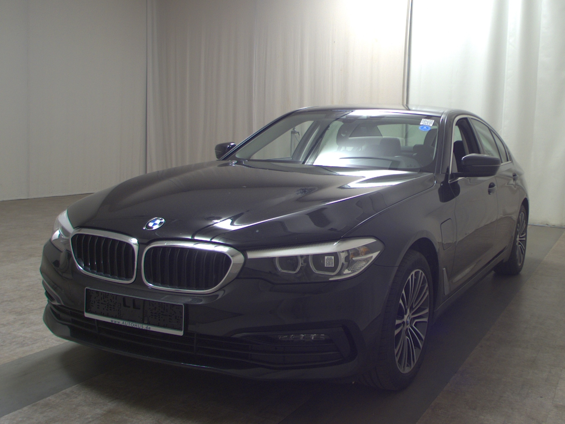 BMW 530 Sport-Line T-Leder Navi LC Pro LED 2