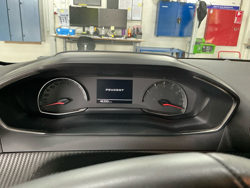Peugeot 208 1.2 PureTech Active SHZ PDC LED BT EL.SPIEGEL 9
