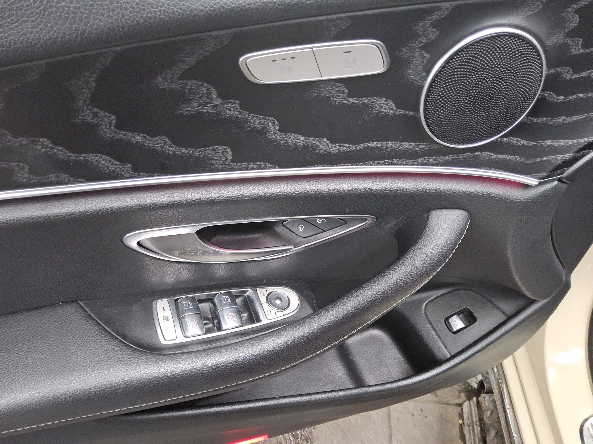 Mercedes-Benz E 200 T d Avantgarde Navi LED GSD Leder RFK 9