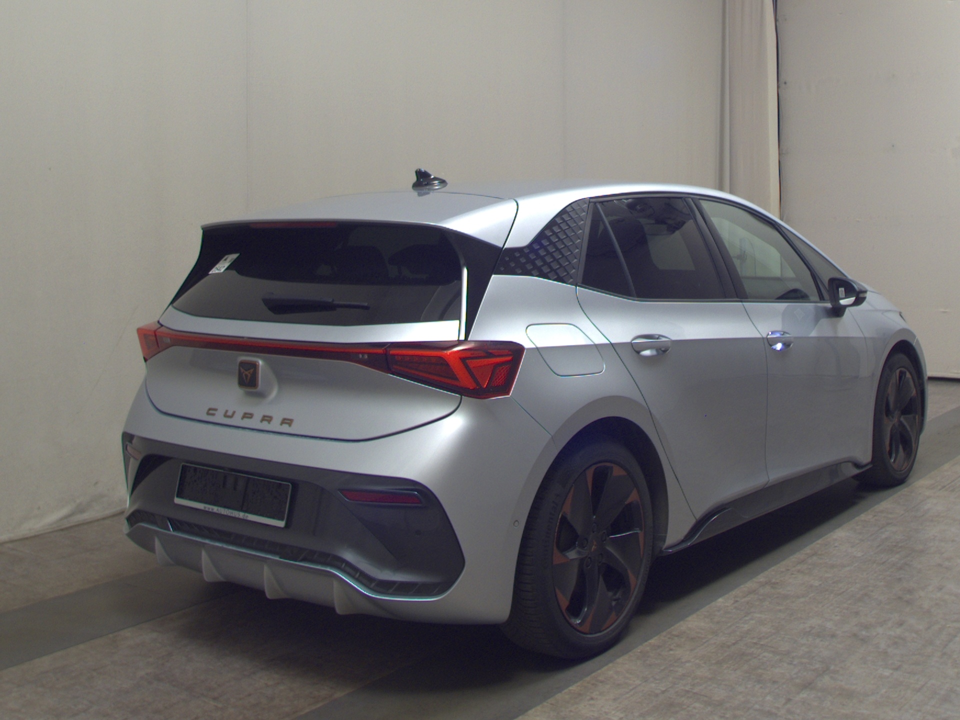 Cupra Born LED SPORTSITZE SHZ PDC KAMERA 4