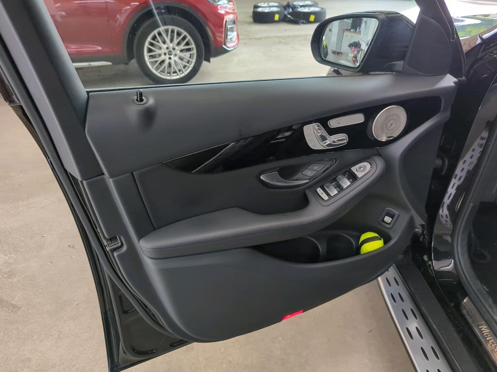 Mercedes-Benz GLC 300 e 4M Navi LED Widescrn Leder Dist+ 10