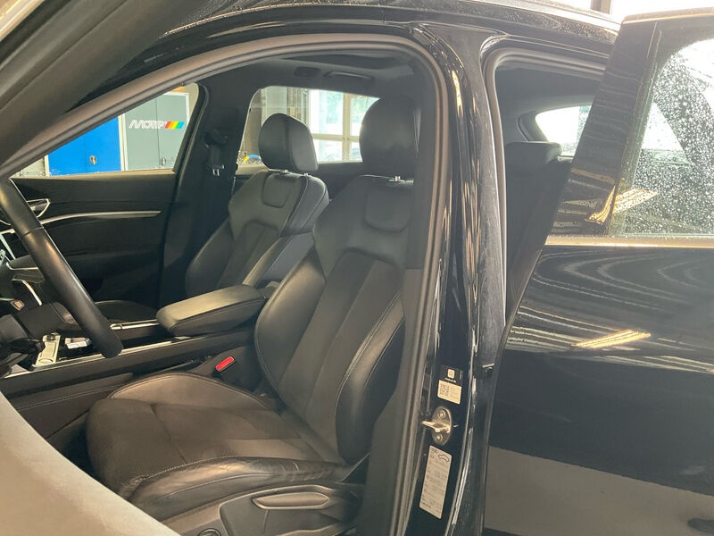 Audi e-tron 55 Qu. T-Leder Navi LED vc 10