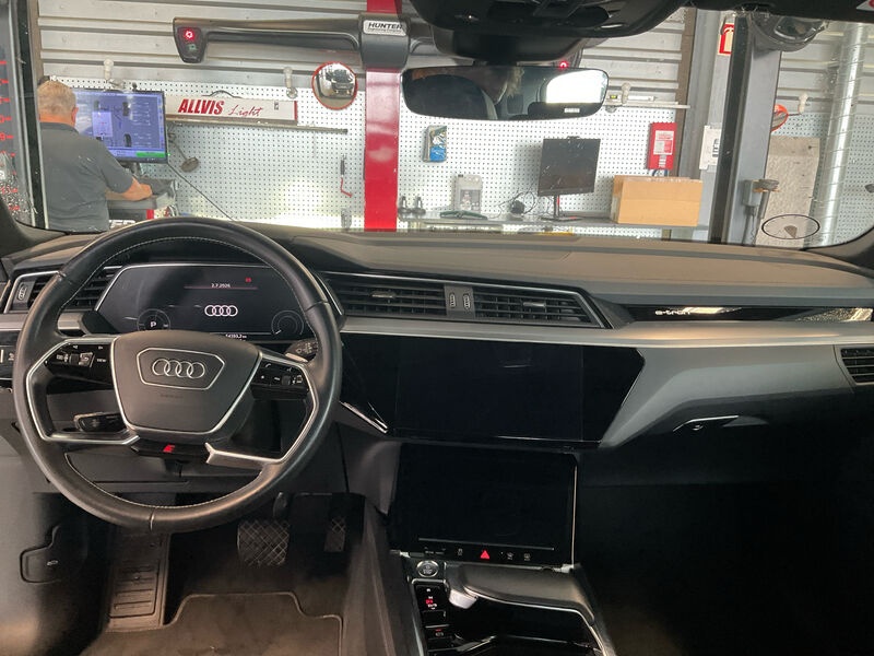 Audi e-tron 55 Qu. T-Leder Navi LED vc 5