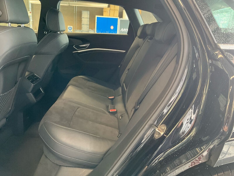 Audi e-tron 55 Qu. T-Leder Navi LED vc 11
