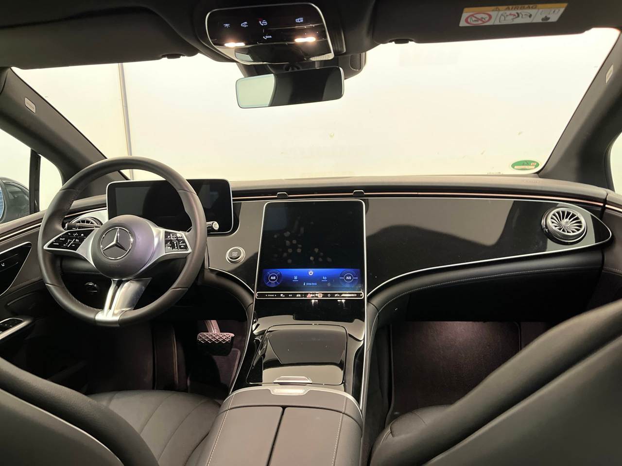 Mercedes-Benz EQE 300 NAVI LED LEDER SHZ RFK 5