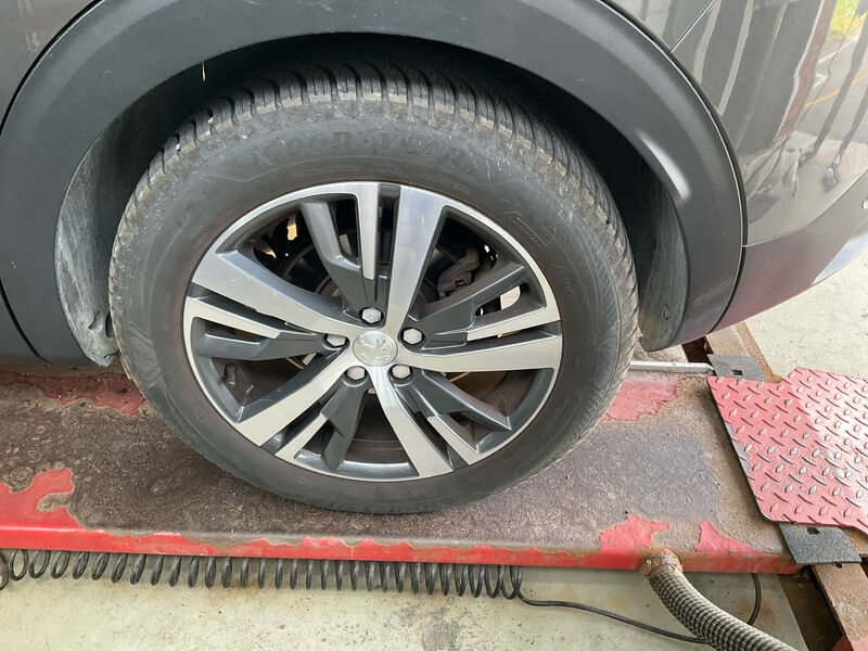 Peugeot 3008 T-Leder Navi LED 12