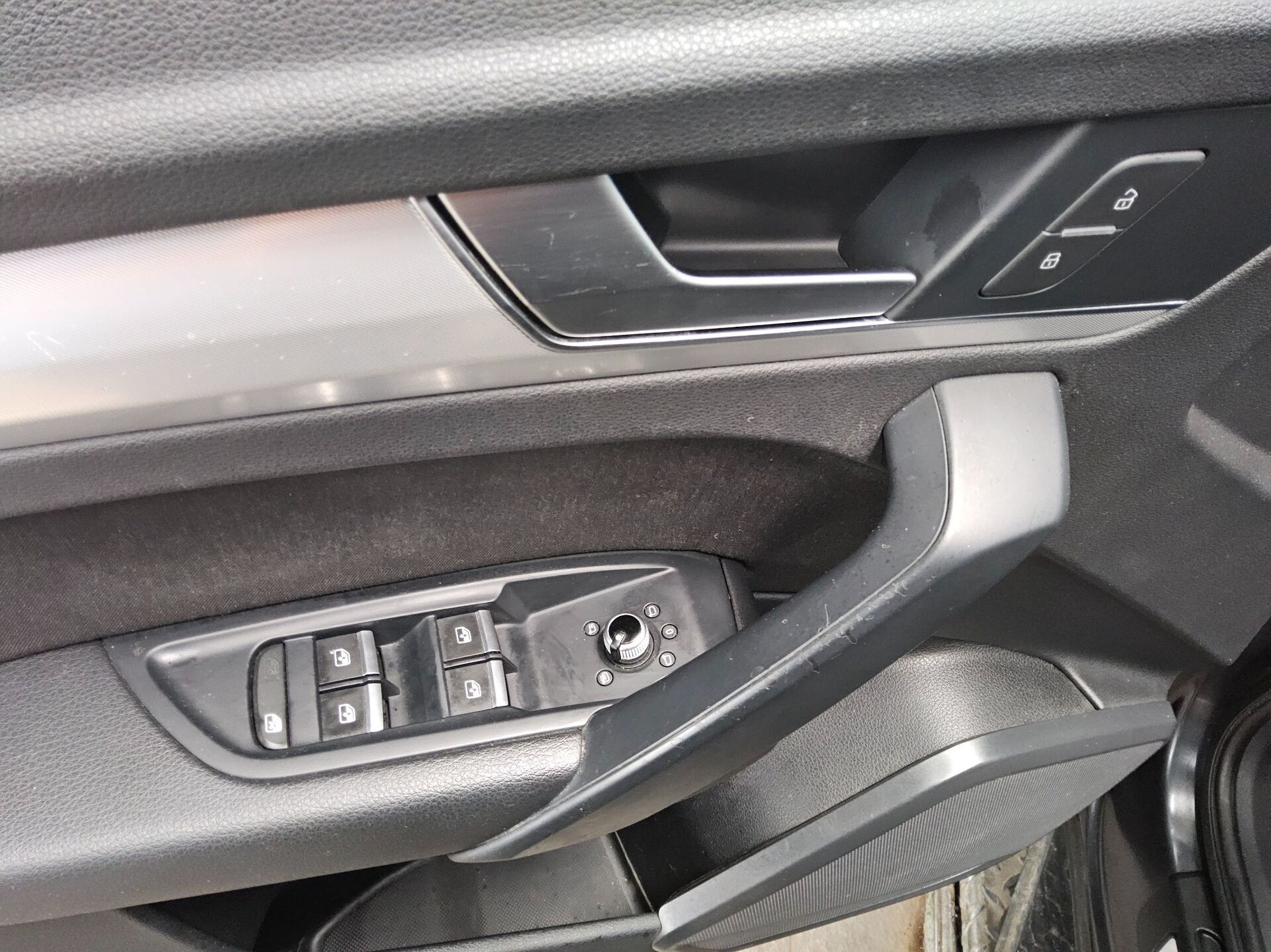 Audi Q5 40 TDI Qu. design Navi Xenon+ vc AHK Kamera 9
