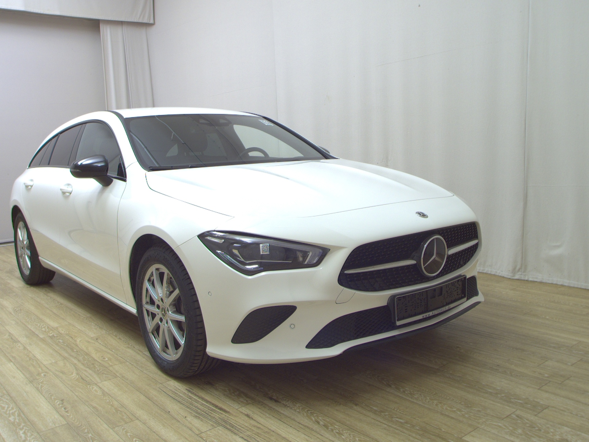 Mercedes-Benz 200 d 4M Progressive Navi MB-LED RFK 3