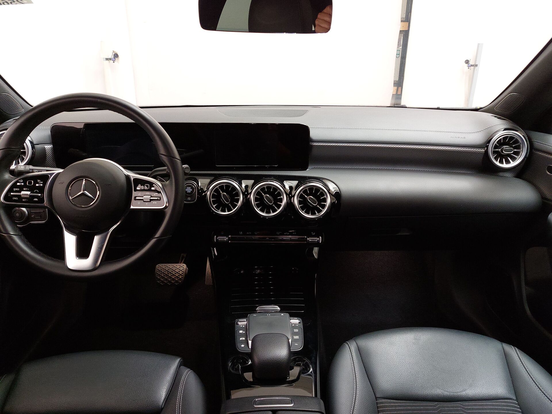 Mercedes-Benz 200 d 4M Progressive Navi MB-LED RFK 16
