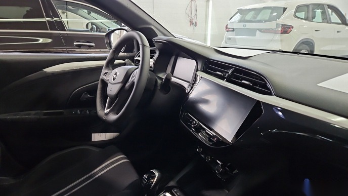 Opel Corsa Navi LED Shz T-Leder RFK 6