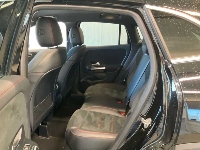 Mercedes-Benz GLA 250 e AMG-Line AMG-LINE NAVI SPORTSITZE KLIMAAUT LED 7