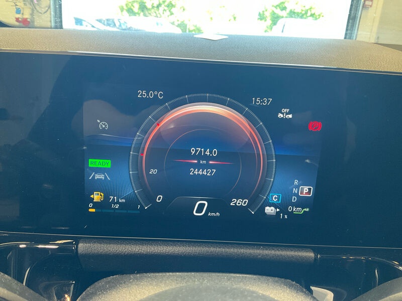 Mercedes-Benz GLA 250 e AMG-Line AMG-LINE NAVI SPORTSITZE KLIMAAUT LED 9