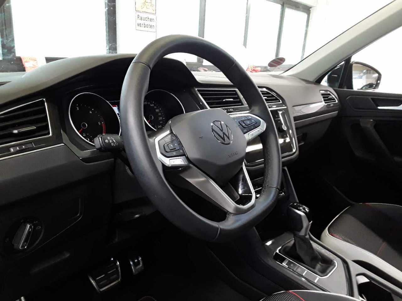 Volkswagen Tiguan 2.0 TDI T-LEDER NAVI LED PANO SHZ 6