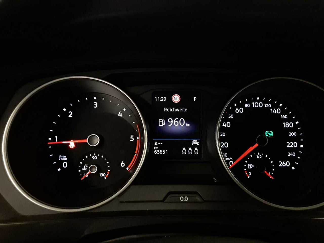 Volkswagen Tiguan 2.0 TDI T-LEDER NAVI LED PANO SHZ 9