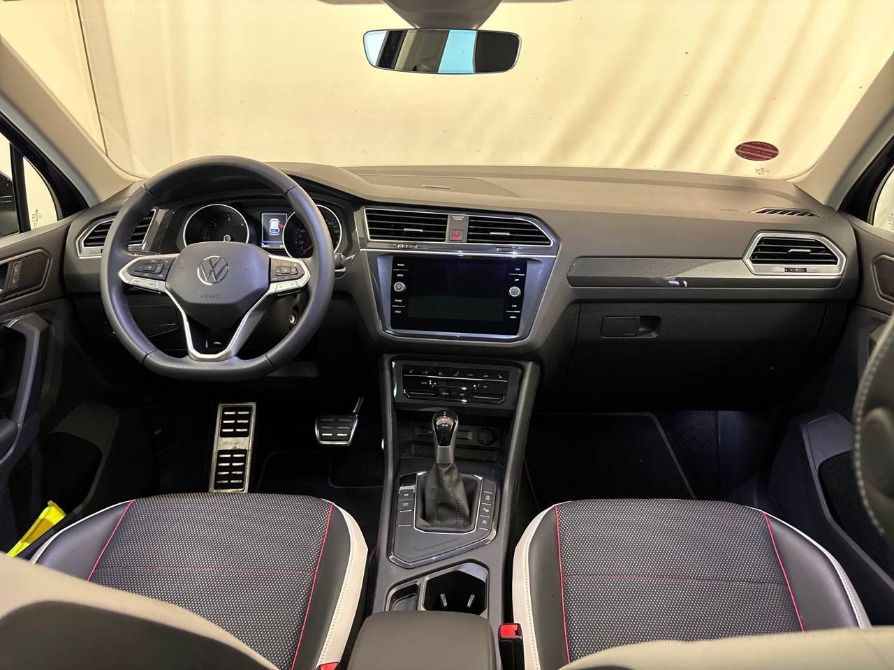 Volkswagen Tiguan 2.0 TDI T-LEDER NAVI LED PANO SHZ 5