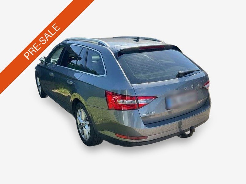 Skoda Superb Kombi 2.0 TDI Style NAVI CARPLAY ANDROID KLIMAAUT SHZ 4