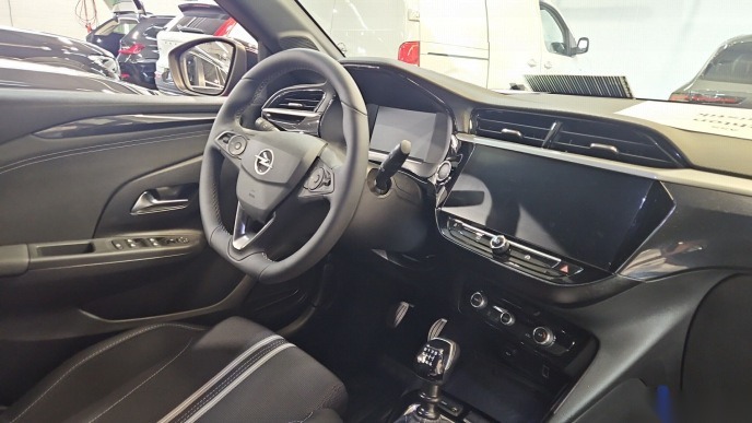 Opel Corsa Navi LED Shz T-Leder RFK 6
