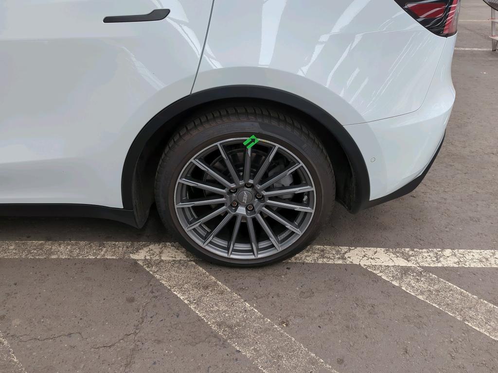 Tesla Model Y NAVI LED SHZ PANO KAMERA 12