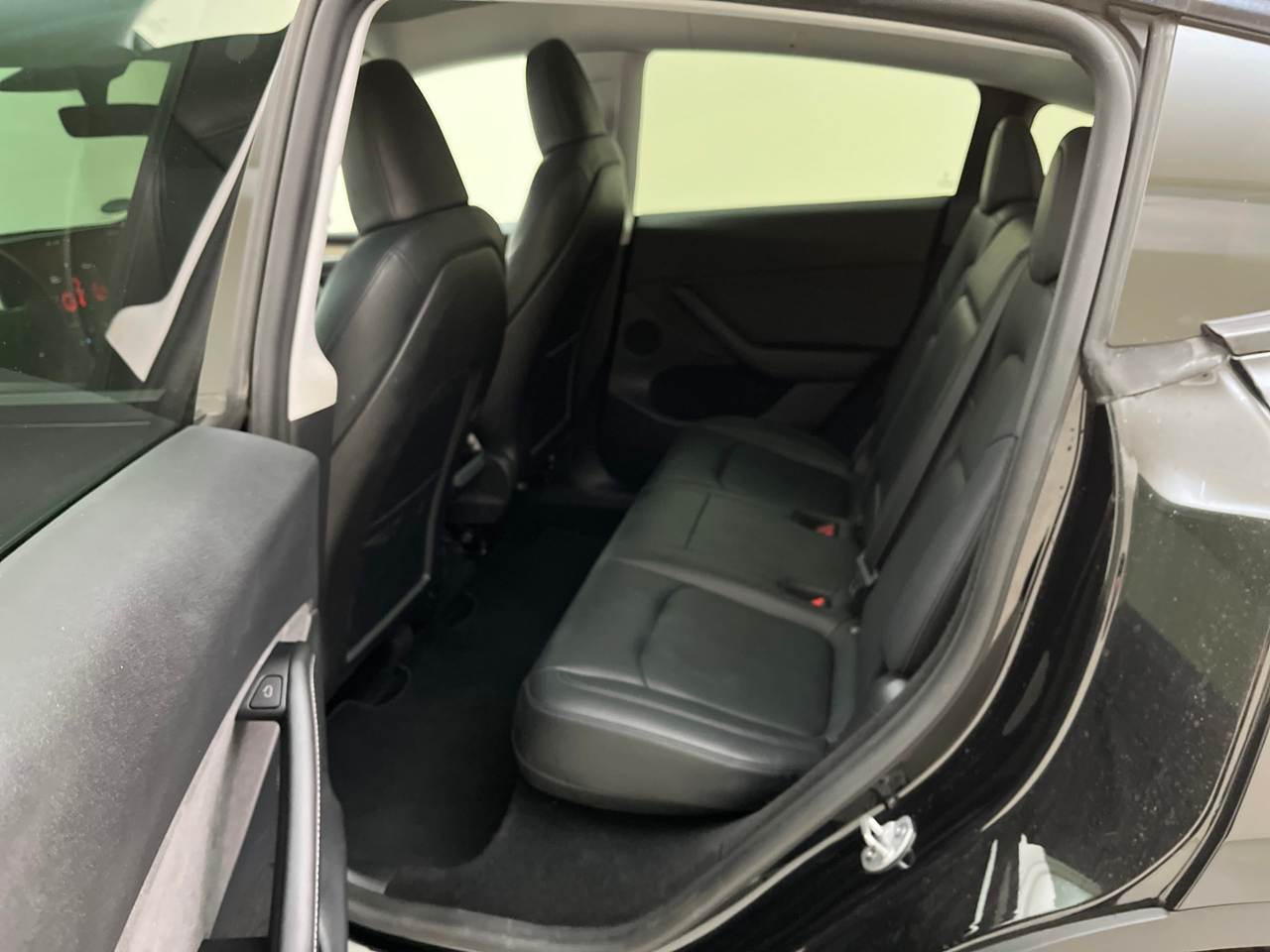 Tesla Model Y Long Range AWD NAVI SHZ LED LEDER 7