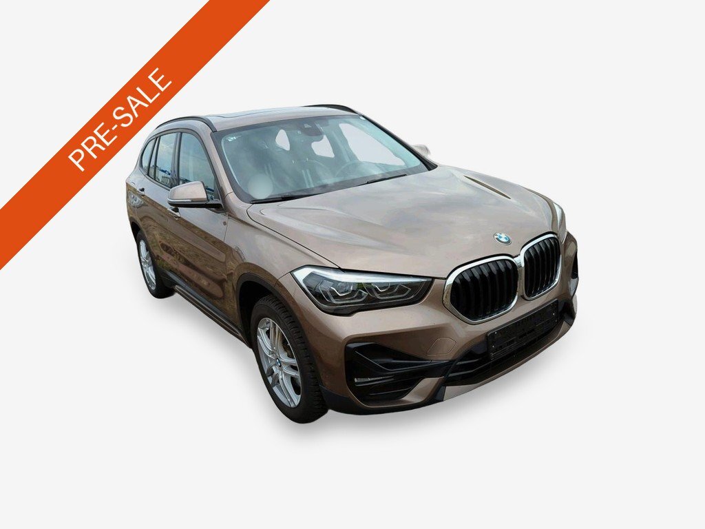 BMW X1 sDrive20i Sport-Line LED SHZ PDC LENKRADHZG PANO 2