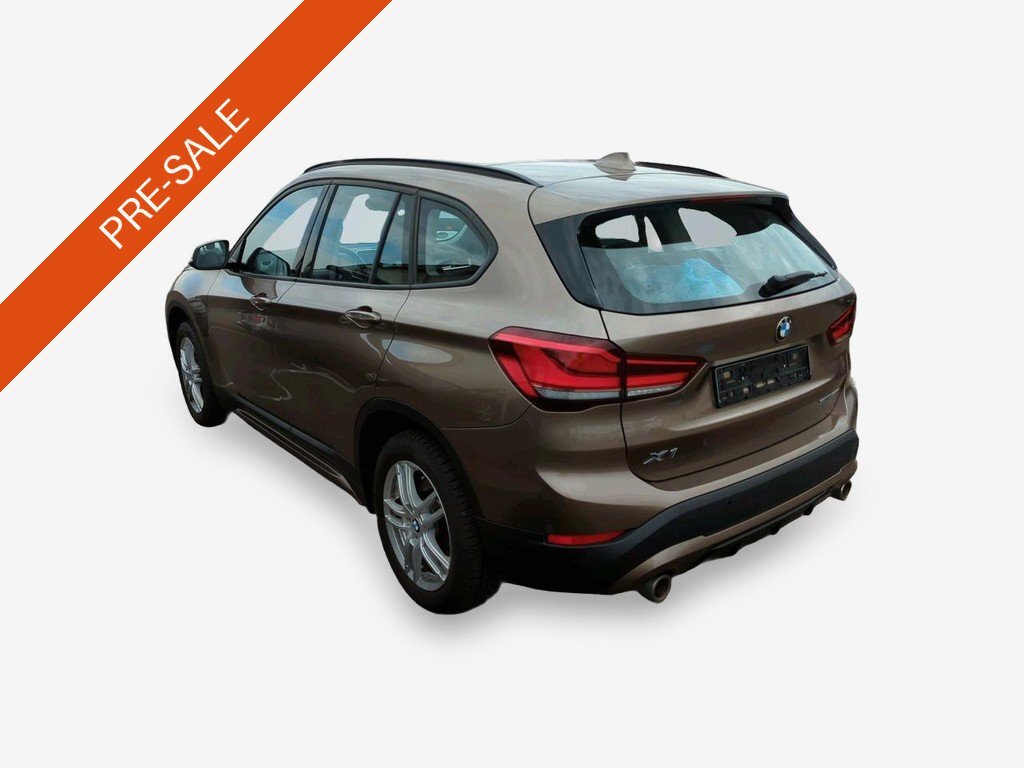 BMW X1 sDrive20i Sport-Line LED SHZ PDC LENKRADHZG PANO 4
