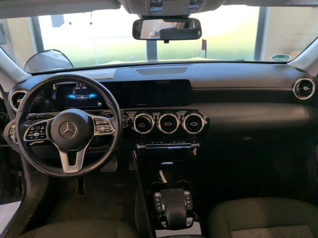 Mercedes-Benz CLA 180 SB d NAVI KLIMAAUT SHZ PDC LED 5