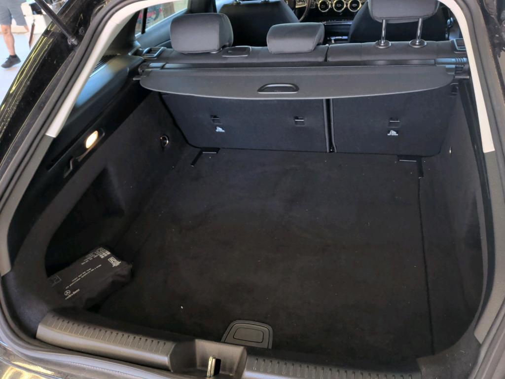 Mercedes-Benz CLA 180 SB d NAVI KLIMAAUT SHZ PDC LED 11