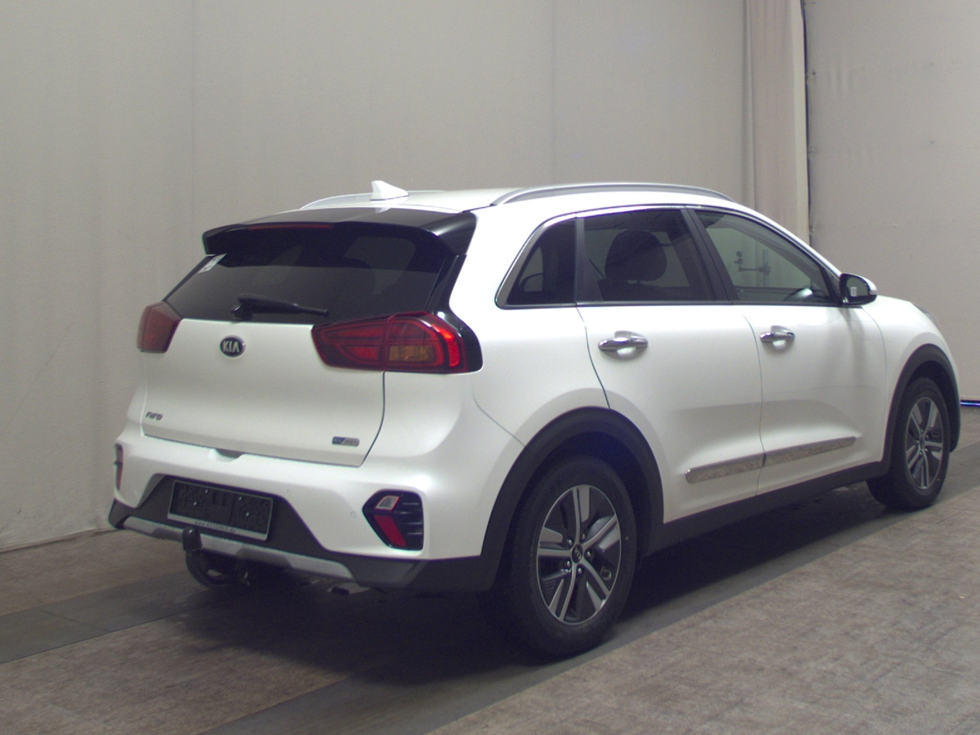 Kia Niro 1.6 T-GDI PHEV T-Leder Navi LED RfK AHK JBL 4