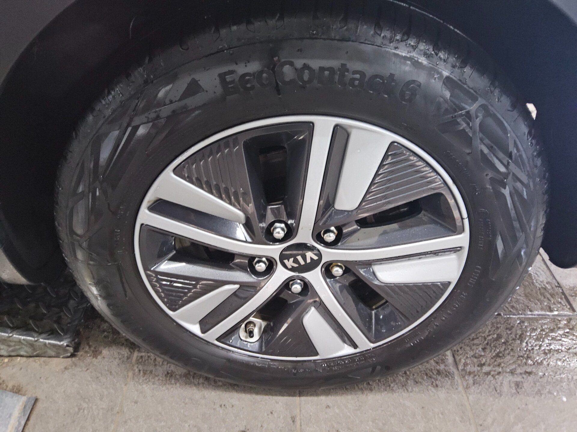 Kia Niro 1.6 T-GDI PHEV T-Leder Navi LED RfK AHK JBL 11