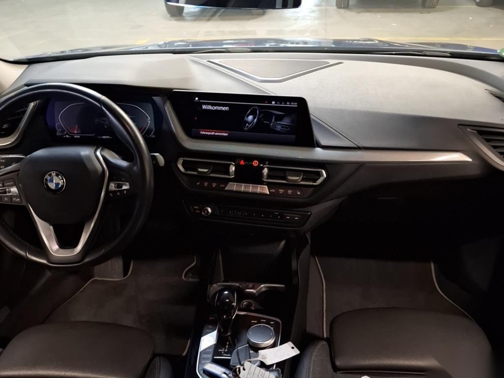 BMW 120dA xDr Sport-Line KLIMA LED SHZ PDC 5