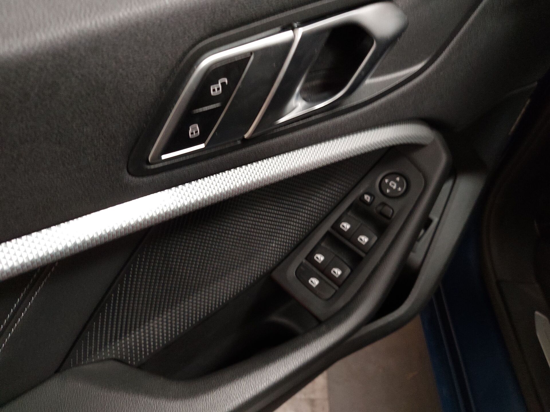 BMW 120d xDr Sport-Line Navi LC Pro LED HiFi 14