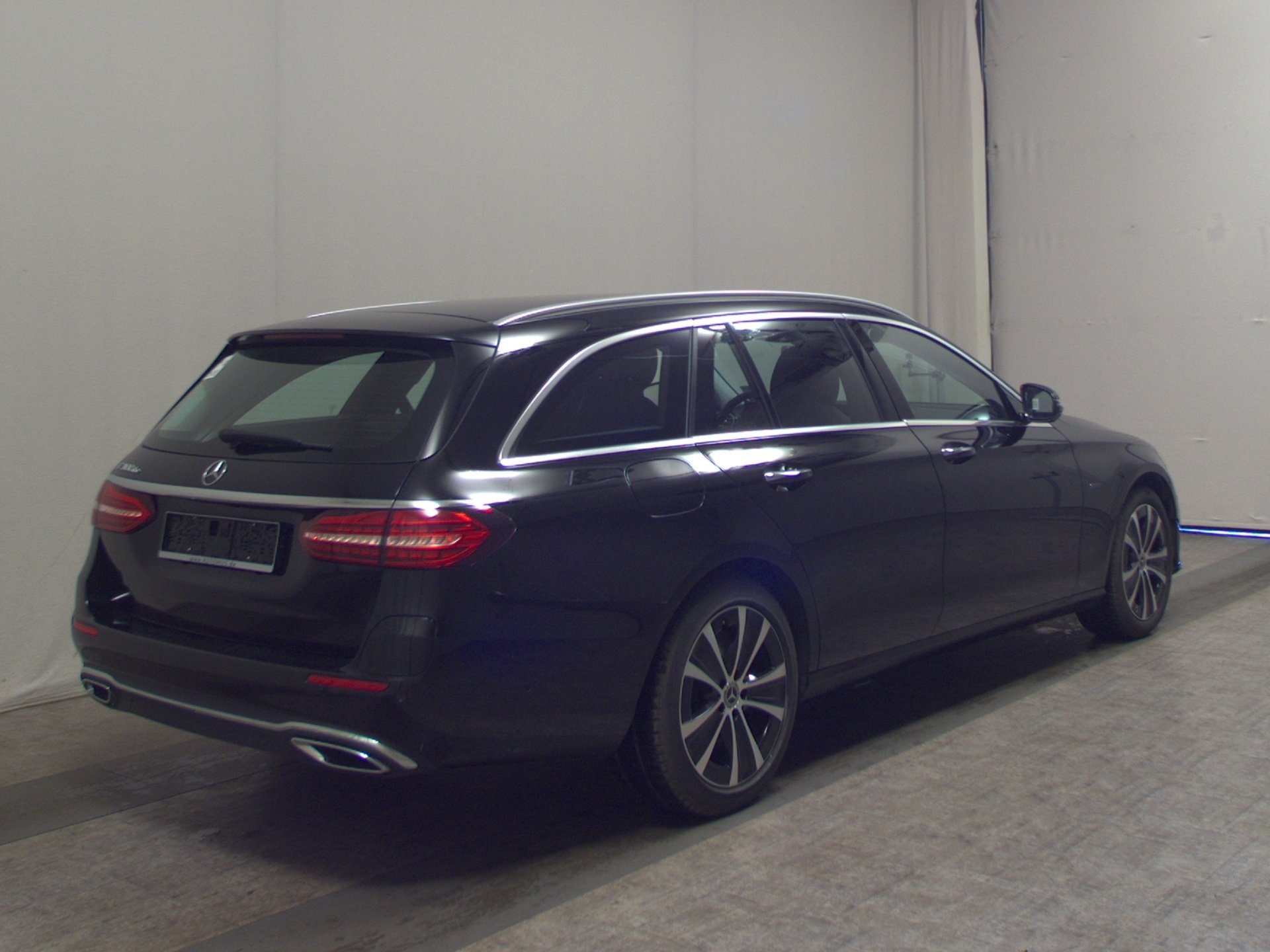 Mercedes-Benz E 300 T de Avantgarde Nav Widescr. Burmester LED 4