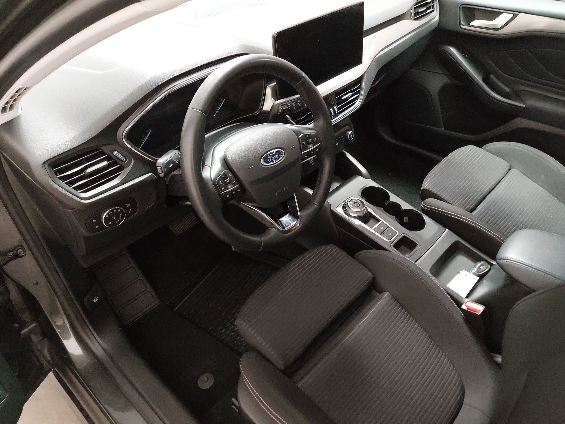 Ford Focus Turnier 1.5 EB Titanium S NAVI LED SHZ PDC 8