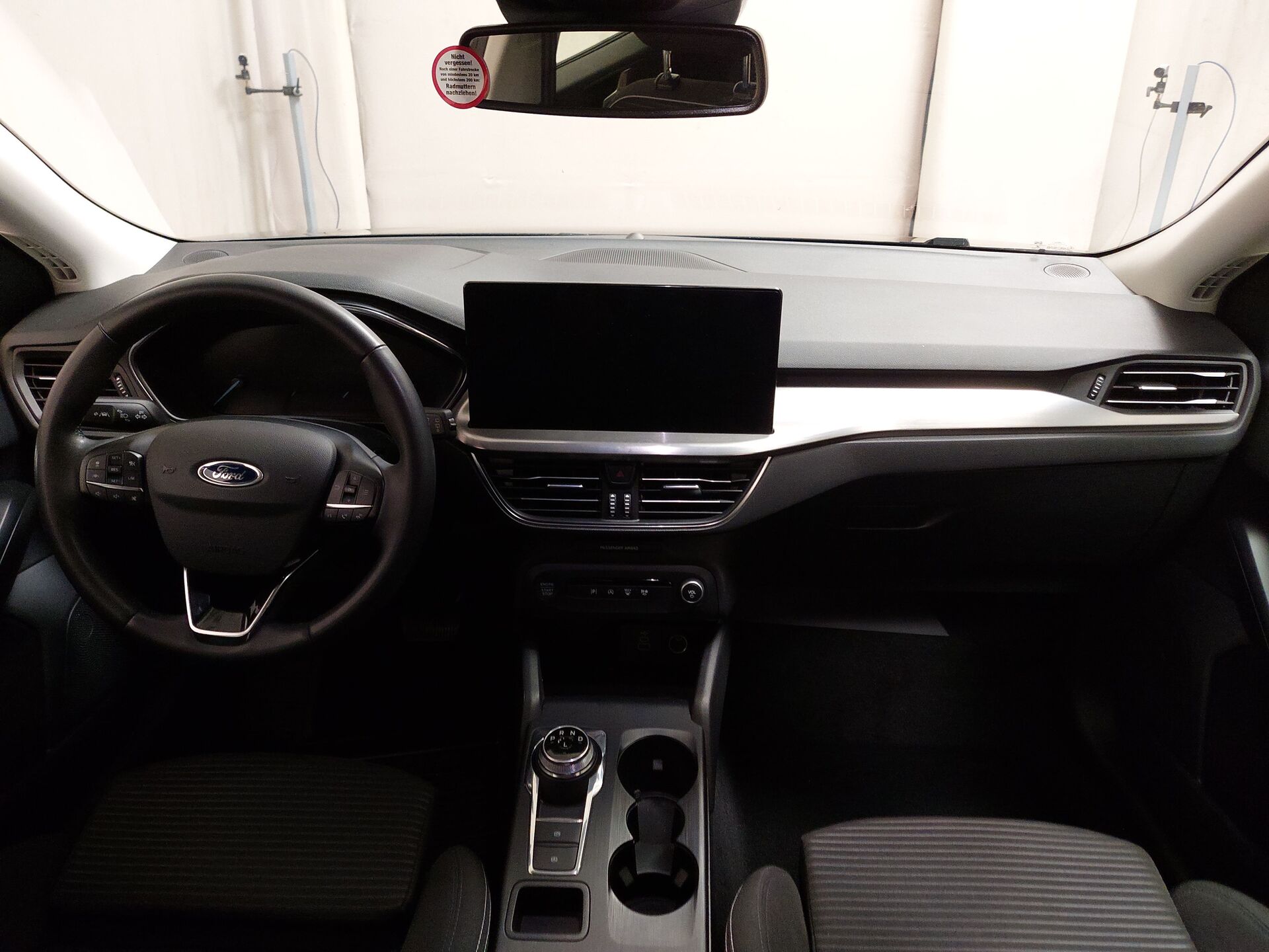 Ford Focus Turnier 1.5 EB Titanium S NAVI LED SHZ PDC 12