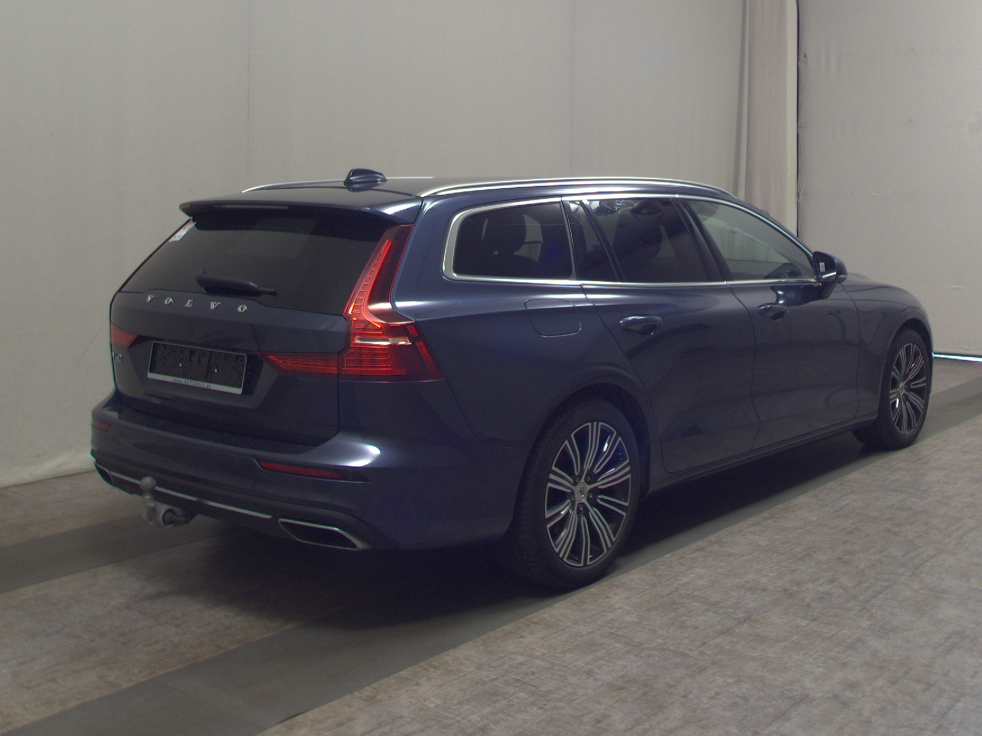 Volvo V60 T6 AWD Inscription Navi LED Shz RFK PDC AHK 4