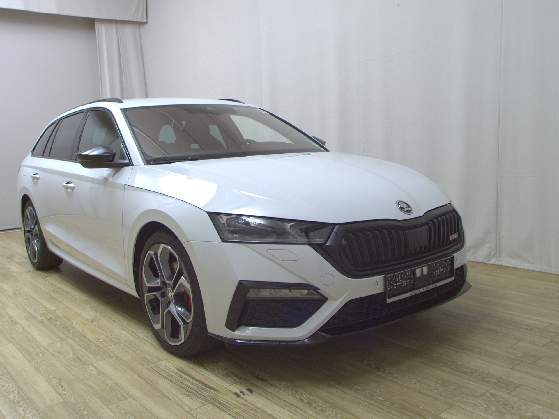 Skoda Octavia Kombi 2.0 TDI RS Navi LED virtual HuD 3
