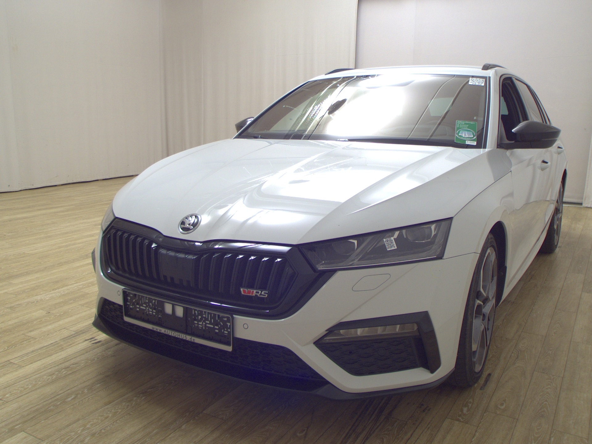 Skoda Octavia Kombi 2.0 TDI RS Navi LED virtual HuD 2