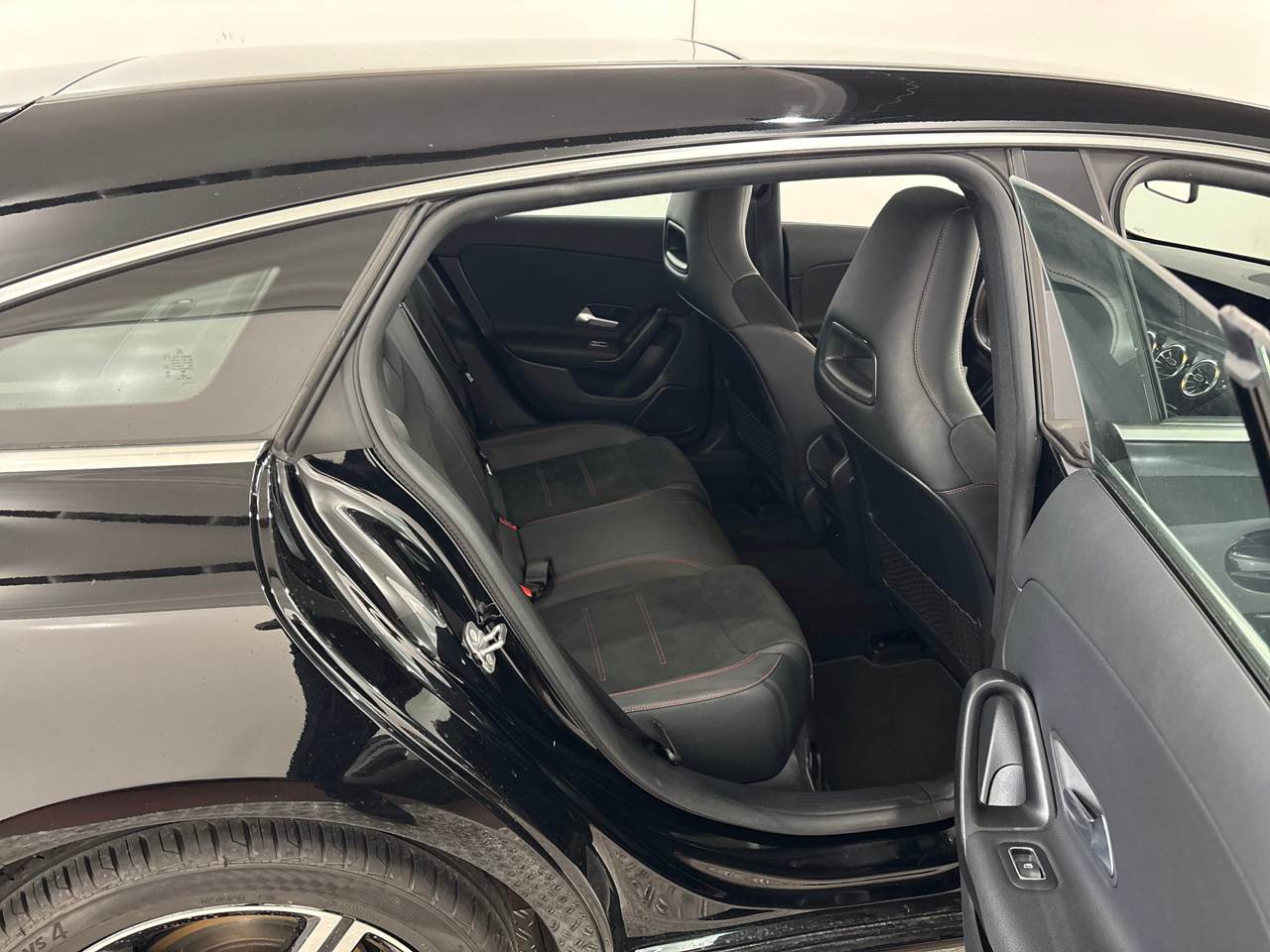 Mercedes-Benz CLA 200 SB d T-LEDER NAVI LED SPORTSITZE PANO 7