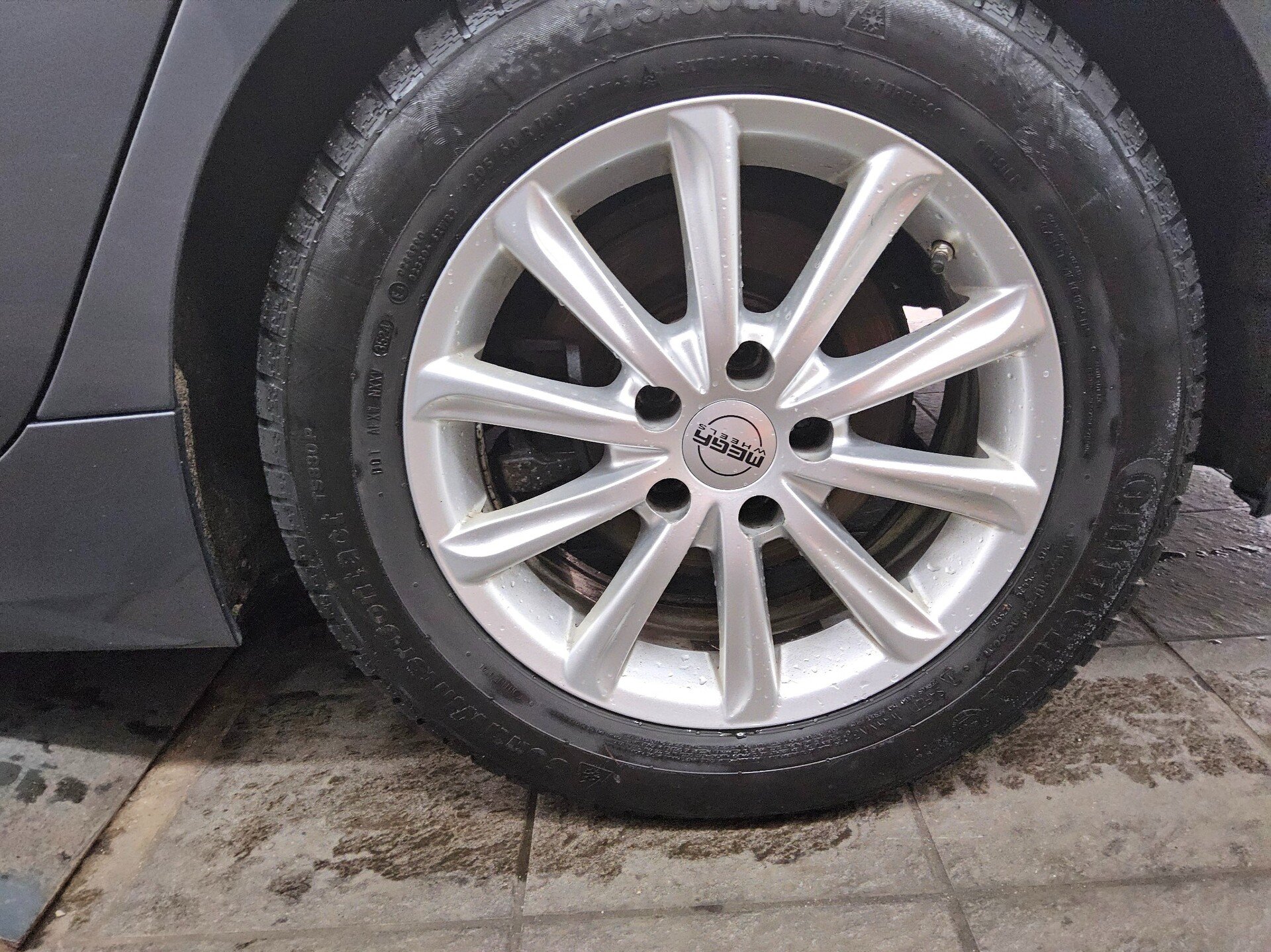 BMW 320dA Touring Sport-Line Leder Navi LED LC AHK 11