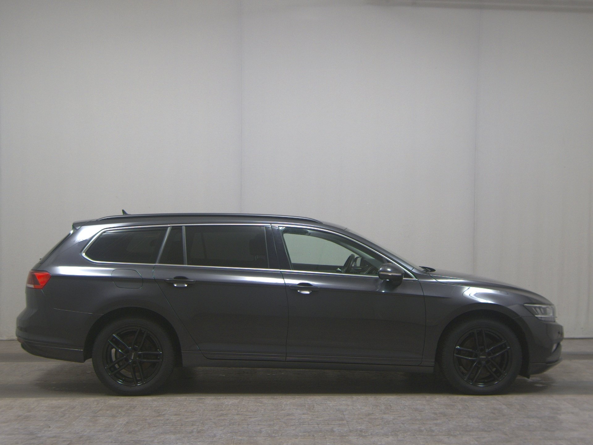 Volkswagen Passat Var. 2.0 TDI Business Navi LED Shz